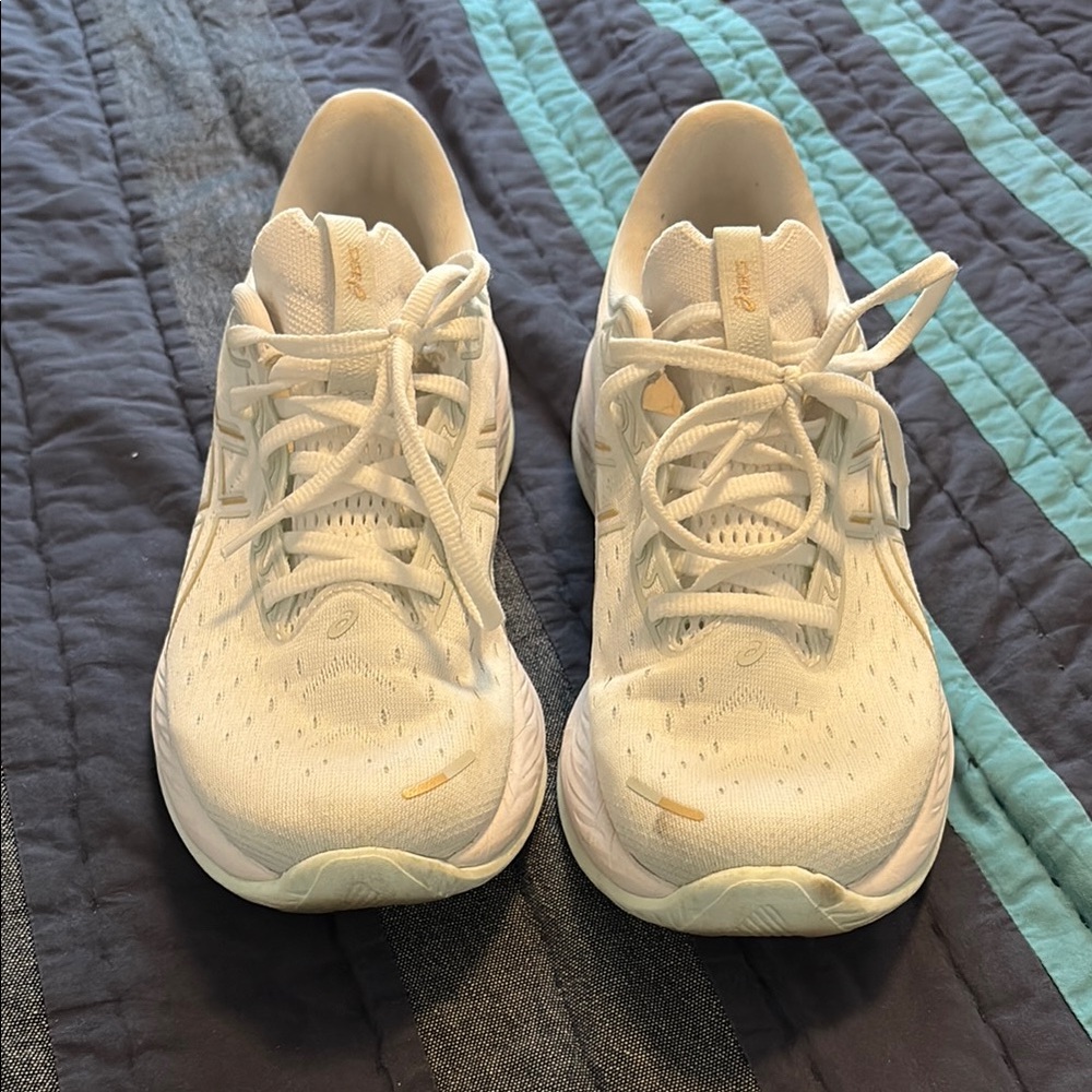 Asics Women’s Gel-Cumulus 26 Running Shoes